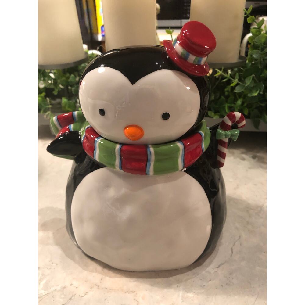 Penguin Cookie Jar Small Grassland Road Scarf and Top Hat NIB